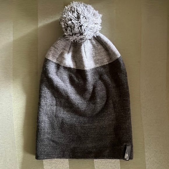 Nike Beanie - Picture 1 of 1